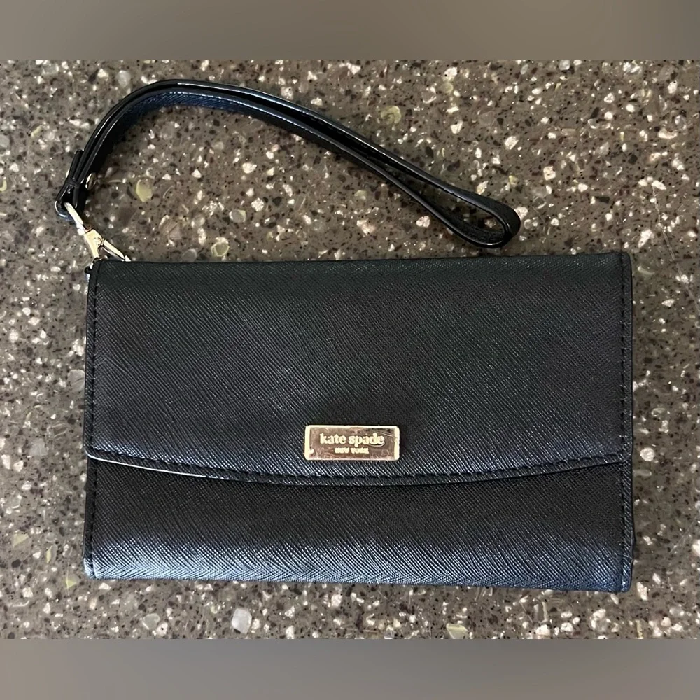 Kate Spade Black Laurel Way Iphone Wristlet Wallet | Leather Passport Travel